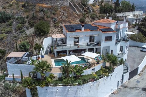 Villa i Almunecar, Granada, Almunecar - € 899.500 | Ref: PSRE-V1177 - foto 3