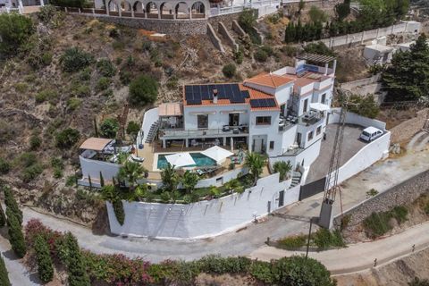 Villa i Almunecar, Granada, Almunecar - € 899.500 | Ref: PSRE-V1177 - foto 47