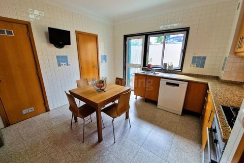 Villa a Barcarena, Lisbon, Barcarena - € 650.000 | Ref: CAS_2320 - foto 9