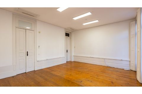 Villa a Porto, Porto, Porto - € 5.200/mes | Ref: RP6168RZ - foto 3