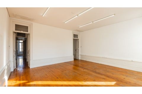 Villa a Porto, Porto, Porto - € 5.200/mes | Ref: RP6168RZ - foto 8