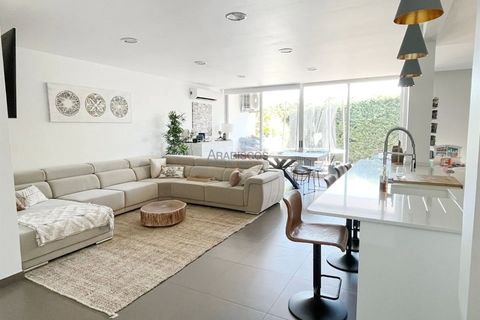 Villa i Estombar, Faro, Estombar - € 600.000 | Ref: AR-6654 - foto 4