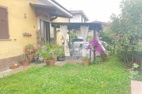 Villa a Carrara, Massa and Carrara, Carrara - € 240.000 | Ref: 3074 - foto 4