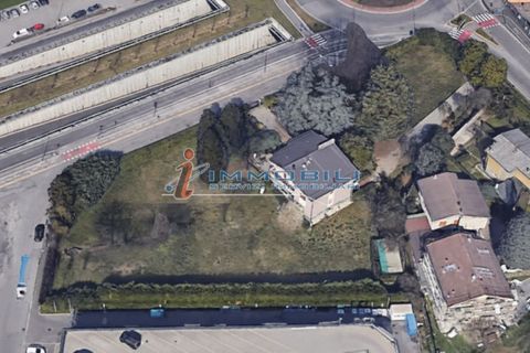 Helårsgrund i Monza, Monza and Brianza, Monza - € 1.800.000 | Ref: TVVG012 - foto 2