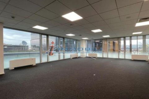 Erhvervsejendom i Milan, Milan, Milan - € 73.000 | Ref: ULFV546 - foto 2