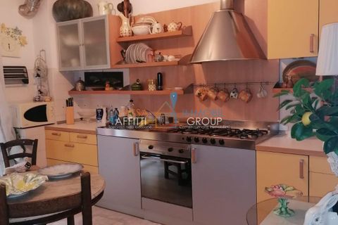 Byhus i Carrara, Massa and Carrara, Carrara - € 350.000 | Ref: 3019 - foto 12