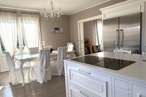 Villa a Castelfranco Veneto, Treviso, Castelfranco Veneto - € 790.000 | Ref: A73 - foto 4