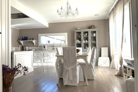Villa a Castelfranco Veneto, Treviso, Castelfranco Veneto - € 790.000 | Ref: A73 - foto 5