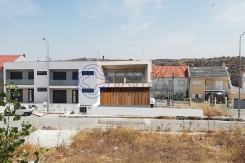 Helårsgrund i Miranda do Douro, Braganca, Miranda do Douro - € 29.900 | Ref: 190471 - foto 19