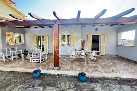 Villa i Massa, Massa and Carrara, Massa - € 349.000 | Ref: 2301 - foto 1
