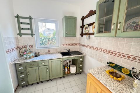 Villa i Massa, Massa and Carrara, Massa - € 349.000 | Ref: 2301 - foto 11