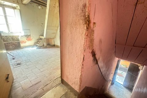 Casa de pueblo en Seravezza, Lucca, Seravezza - € 65.000 | Ref: 2183 - photo 12