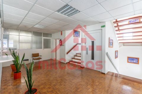 L'establiment comercial a Matacaes, Lisbon, Matacaes - € 900/mes | Ref: M3388 TVD - foto 3