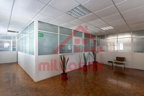 L'establiment comercial a Matacaes, Lisbon, Matacaes - € 900/mes | Ref: M3388 TVD - foto 4