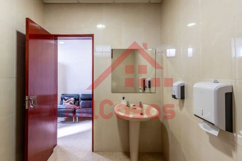 L'establiment comercial a Matacaes, Lisbon, Matacaes - € 900/mes | Ref: M3388 TVD - foto 20