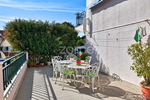 Villa i Carcavelos, Lisbon, Carcavelos - € 1.095.000 | Ref: ZMPT570529 - foto 9