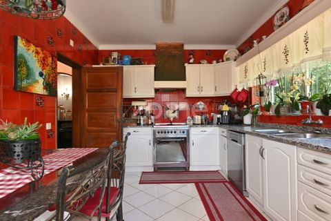Villa i Carcavelos, Lisbon, Carcavelos - € 1.095.000 | Ref: ZMPT570529 - foto 12