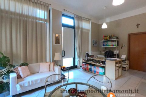Erhvervsejendom i Lecco, Lecco, Lecco - € 65.000 | Ref: 208.N - foto 1