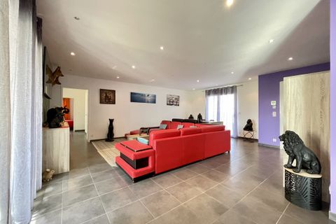 Villa a Confolens, Charente, Confolens - € 286.200 | Ref: 34721 - foto 11