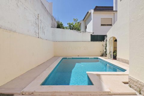 Villa i Carcavelos, Lisbon, Carcavelos - € 750.000 | Ref: C0283-00810 - foto 2