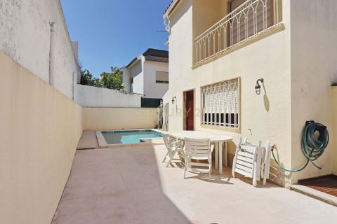 Villa i Carcavelos, Lisbon, Carcavelos - € 750.000 | Ref: C0283-00810 - foto 5