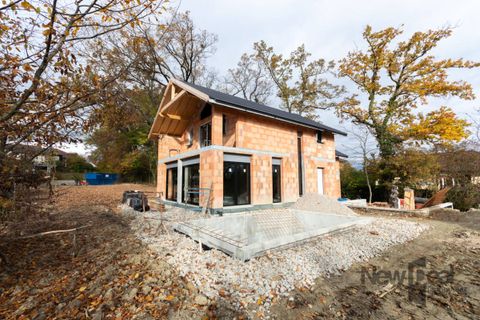 Villa a Prevessin-Moens, Ain, Prevessin-Moens - € 1.390.000 | Ref: RJ4662 - foto 2