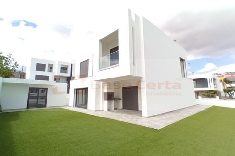 Byhus i Corroios, Setubal, Corroios - € 795.000 | Ref: QF M 32218 PM - foto 3