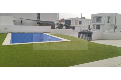 Byhus i Corroios, Setubal, Corroios - € 795.000 | Ref: QF M 32218 PM - foto 2