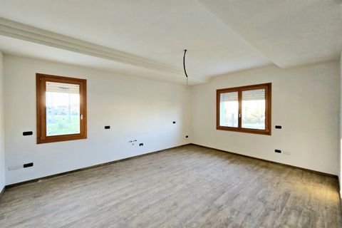 Villa i Borgo Veneto, Padua, Borgo Veneto - € 165.000 | Ref: BIF 433 - foto 1