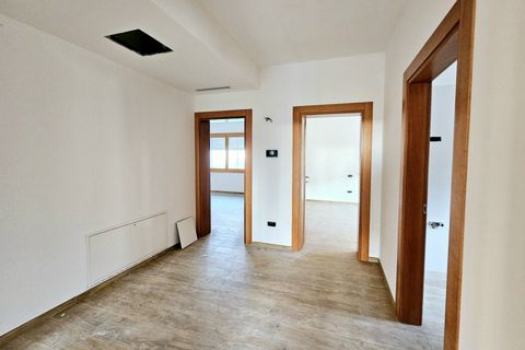 Villa i Borgo Veneto, Padua, Borgo Veneto - € 165.000 | Ref: BIF 433 - foto 4