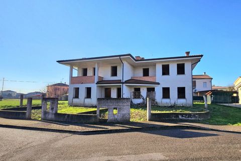 Villa i Borgo Veneto, Padua, Borgo Veneto - € 110.000 | Ref: BIF 443 - foto 3