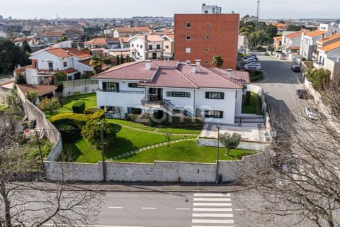 Villa a Pedroucos, Porto, Pedroucos - € 1.200.000 | Ref: ZMPT574907 - foto 3