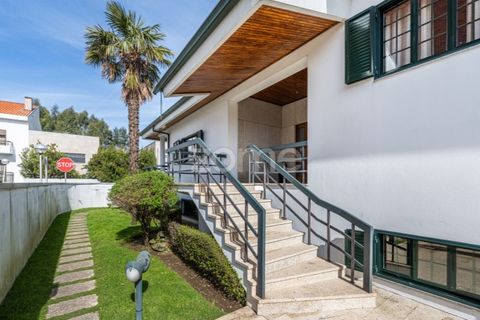 Villa a Pedroucos, Porto, Pedroucos - € 1.200.000 | Ref: ZMPT574907 - foto 6