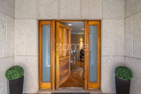 Villa a Pedroucos, Porto, Pedroucos - € 1.200.000 | Ref: ZMPT574907 - foto 8