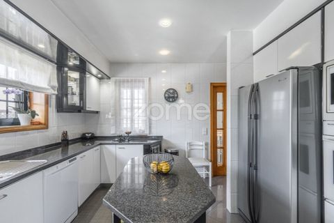Villa a Pedroucos, Porto, Pedroucos - € 1.200.000 | Ref: ZMPT574907 - foto 16