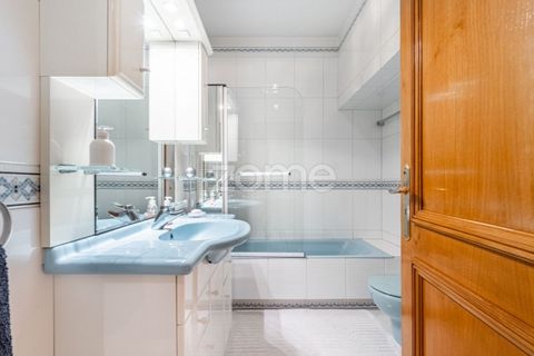Villa a Pedroucos, Porto, Pedroucos - € 1.200.000 | Ref: ZMPT574907 - foto 21