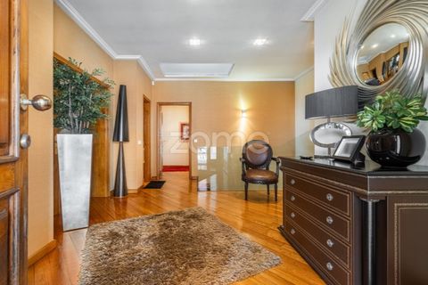Villa a Pedroucos, Porto, Pedroucos - € 1.200.000 | Ref: ZMPT574907 - foto 9