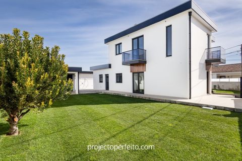 Villa i Esmoriz, Aveiro, Esmoriz - € 450.000 | Ref: 3675 - foto 1