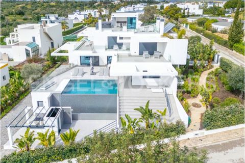 Villa i Tavira, Faro, Tavira - € 2.690.000 | Ref: W-02YJL8 - foto 2