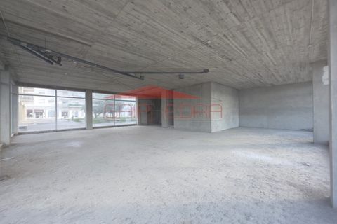 Erhvervsejendom i Azambuja, Lisbon, Azambuja - € 281.820 | Ref: AV339 - foto 5