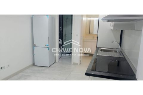 Erhvervsejendom i Corroios, Setubal, Corroios - € 135.000 | Ref: LX/02191 - foto 2