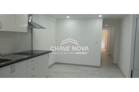 Erhvervsejendom i Corroios, Setubal, Corroios - € 135.000 | Ref: LX/02191 - foto 3