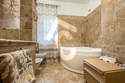 Lejlighed i Jesi, Ancona, Jesi - € 340.000 | Ref: 2293 - foto 14