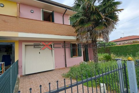 Villa i Cona, Venice, Cona - € 122.000 | Ref: CN010V-R - foto 1