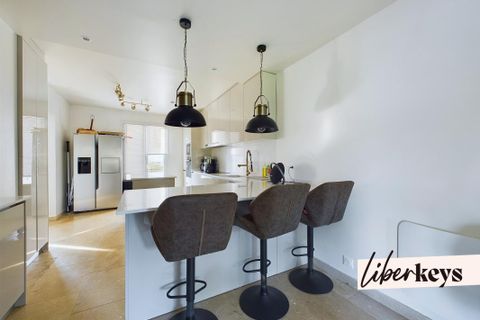 Villa a Chilly-Mazarin, Essonne, Chilly-Mazarin - € 935.000 | Ref: DOM12646 - foto 6