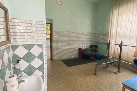 L'establiment comercial a Osimo, Ancona, Osimo - € 500/mes | Ref: AOS161 - foto 5