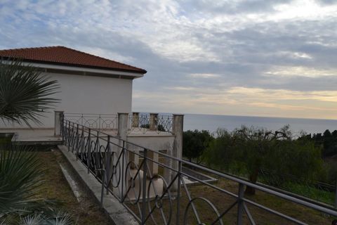 Villa i Bordighera, Imperia, Bordighera - € 1.250.000 | Ref: 84889571 - foto 9