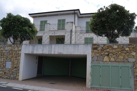 Villa i Bordighera, Imperia, Bordighera - € 1.250.000 | Ref: 84889571 - foto 13