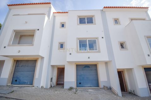Villa a Queluz, Lisbon, Queluz - € 560.000 | Ref: C0376-00625 - foto 3