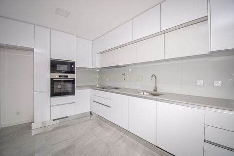 Villa a Queluz, Lisbon, Queluz - € 560.000 | Ref: C0376-00625 - foto 10